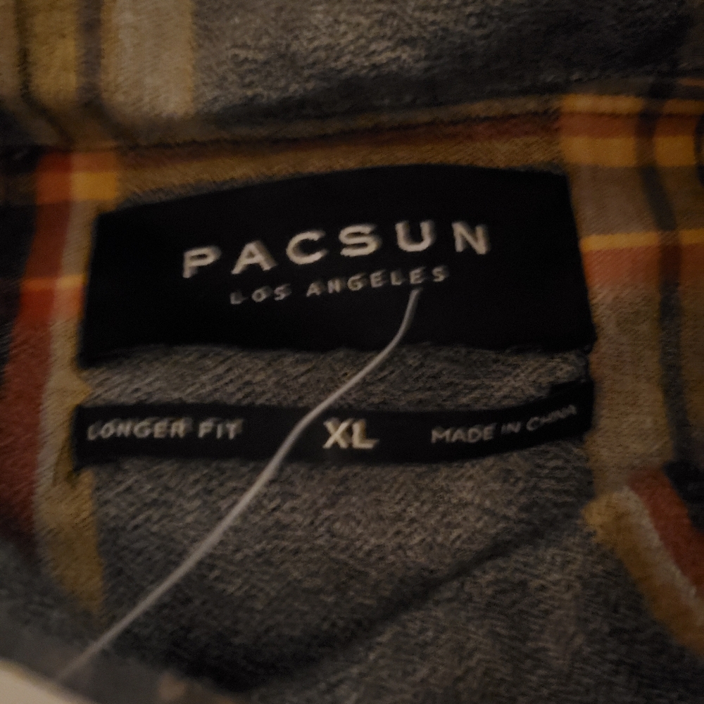 Pac Sun button tee - Picture 2 of 3